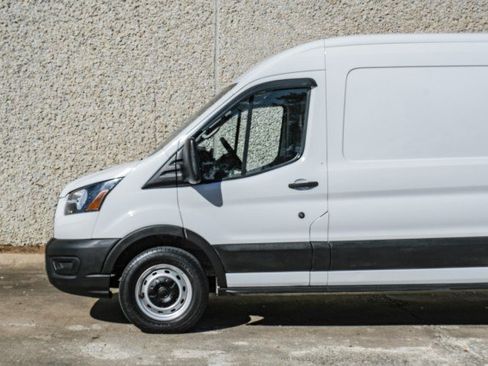 Used 2020 Ford Transit 250 Medium Roof image 16