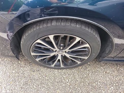 Used 2019 Toyota Camry SE image 4