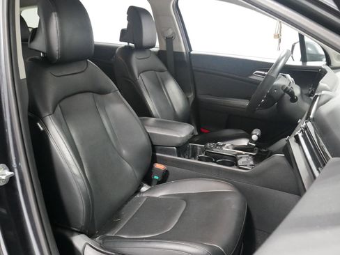 Used 2023 Kia Sportage EX image 15