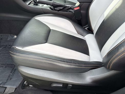 Used 2022 Subaru Crosstrek 2.5i Limited w/ Moonroof Package 2 image 27