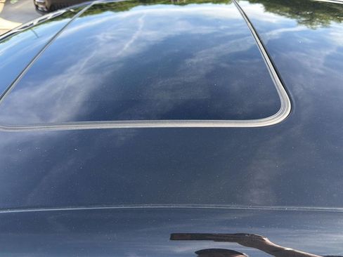 Used 2022 Dodge Charger R/T w/ Plus Group RWD image 9