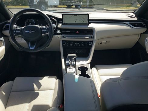 Used 2025 Genesis G70 2.5T RWD image 12