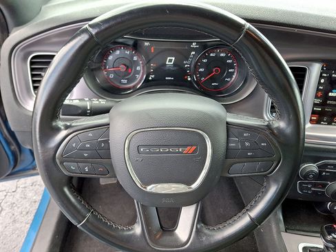 Used 2023 Dodge Charger SXT RWD image 16