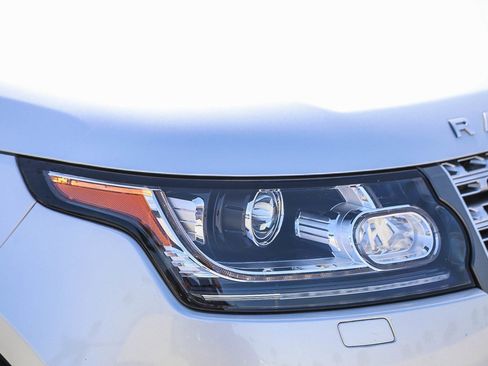 Used 2017 Land Rover Range Rover HSE AWD/4WD image 8