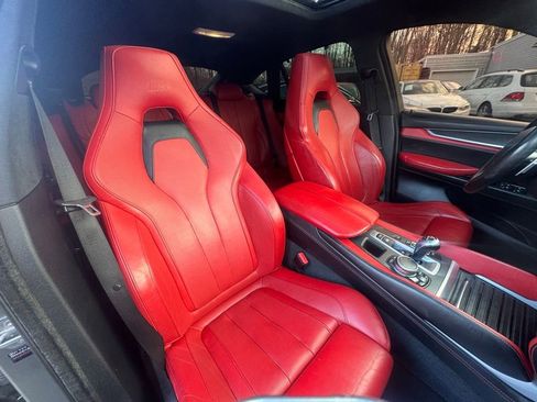 Used 2015 BMW X6 M image 42