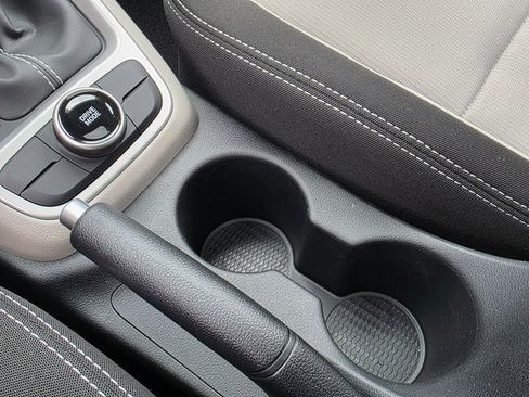 New 2025 Hyundai Venue SEL image 32