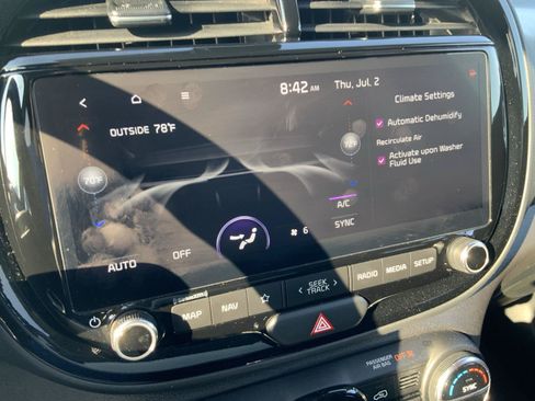 Used 2024 Kia Soul EX FWD image 39