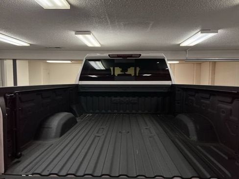 Certified 2025 GMC Sierra 3500 Denali Ultimate AWD/4WD image 27