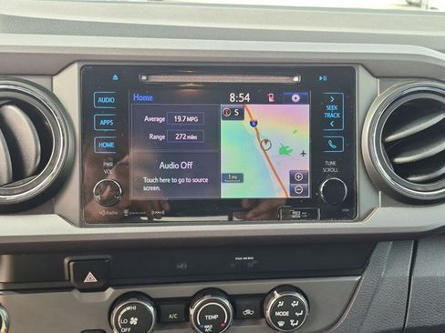 Used 2019 Toyota Tacoma TRD Off-Road w/ Technology Package RWD image 13