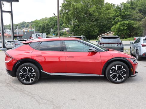 Used 2022 Kia EV6 Wind AWD/4WD image 2