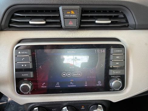 Used 2021 Nissan Versa SV image 17