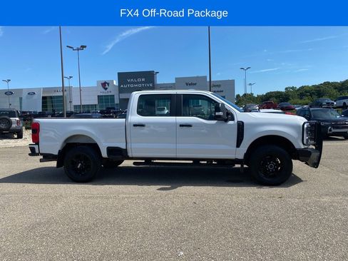 Used 2023 Ford F250 XL w/ STX Appearance Package image 7