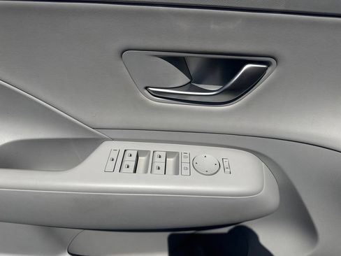 Used 2024 Hyundai Kona Limited AWD/4WD image 13