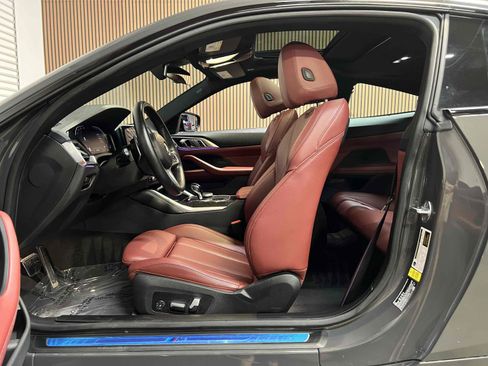 Used 2022 BMW 430i Coupe w/ M Sport Package RWD image 4