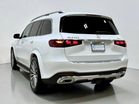 Used 2025 Mercedes-Benz GLS 580 4MATIC image 19