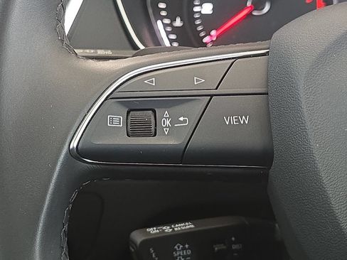 Used 2023 Audi Q5 2.0T Premium w/ Convenience Package AWD/4WD image 14