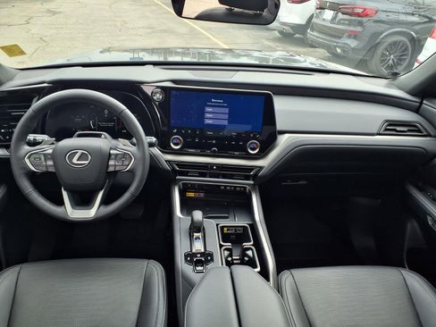 Used 2025 Lexus TX 350 FWD image 3