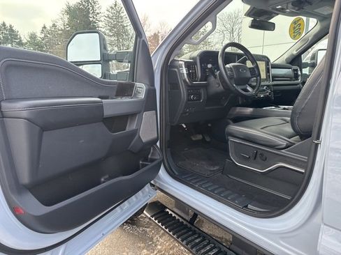 Used 2024 Ford F250 Lariat w/ Sport Appearance Package image 15