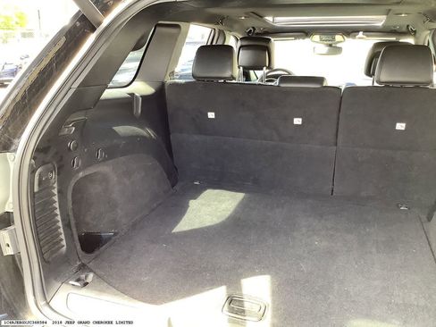 Used 2018 Jeep Grand Cherokee Limited w/ Luxury Group II image 16