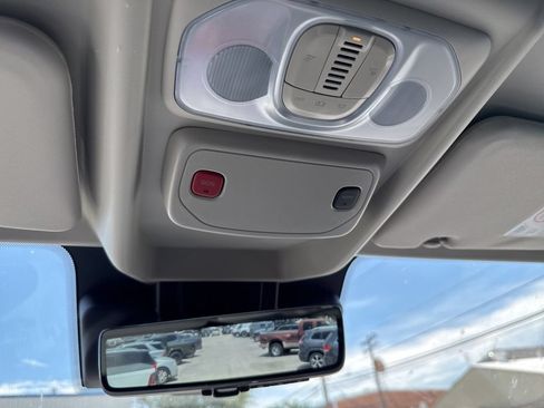 Used 2026 RAM ProMaster 1500 w/ Premium Convenience Group FWD image 18
