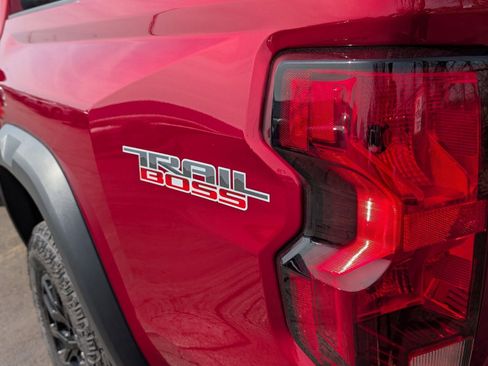 New 2026 Chevrolet Colorado Trail Boss AWD/4WD image 12