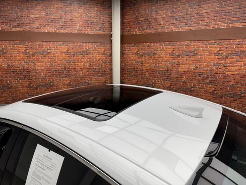 Used 2024 Chevrolet Malibu LT FWD image 24