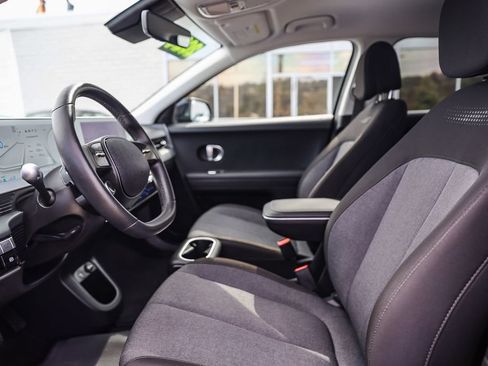 Used 2024 Hyundai Ioniq 5 SEL RWD image 18