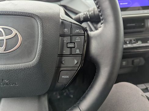 Used 2024 Toyota Prius Limited image 28