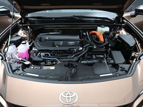 Certified 2025 Toyota Crown Signia AWD/4WD image 44