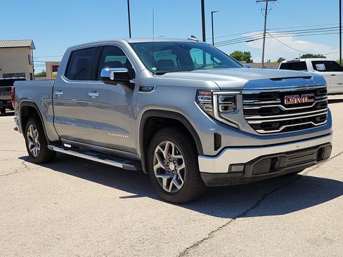 Used 2023 GMC Sierra 1500 SLT w/ SLT Premium Package AWD/4WD image 6