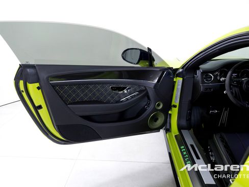 Used 2020 Bentley Continental GT image 10