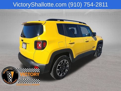 Used 2023 Jeep Renegade Latitude AWD/4WD image 26