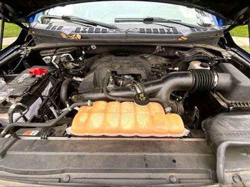 Used 2018 Ford F150 Lariat w/ Equipment Group 502A Luxury image 9