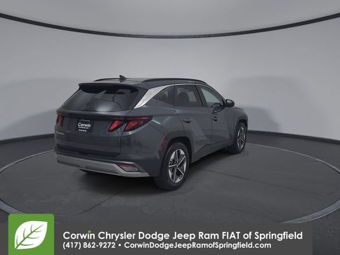 Used 2025 Hyundai Tucson SEL FWD image 14