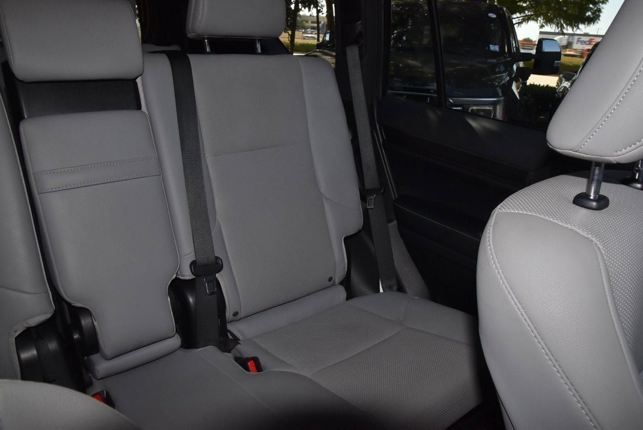 Used 2023 Lexus GX 460 w/ Black Line Special Edition AWD/4WD image 22