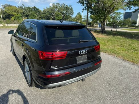 Used 2018 Audi Q7 3.0T Prestige w/ Prestige Package AWD/4WD image 9