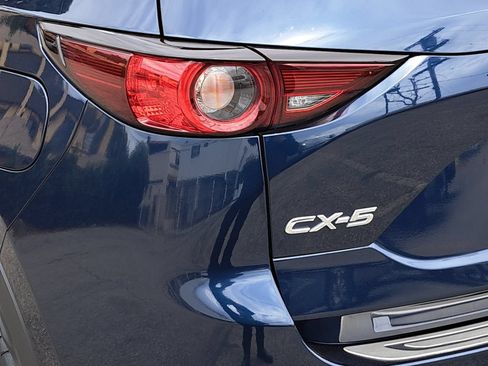 Used 2018 MAZDA CX-5 Touring FWD image 36