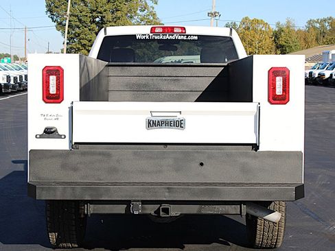 Used 2021 RAM 2500 Tradesman w/ Chrome Appearance Group image 13