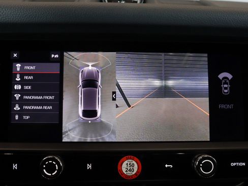 Certified 2025 Porsche Macan image 20