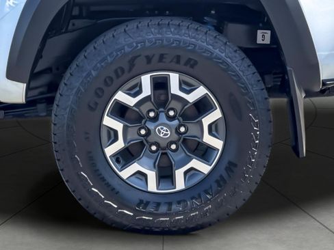 Certified 2021 Toyota Tacoma TRD Off-Road w/ Technology Package AWD/4WD image 24
