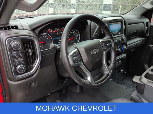 Used 2019 Chevrolet Silverado 1500 LT Trail Boss w/ Convenience Package AWD/4WD image 11