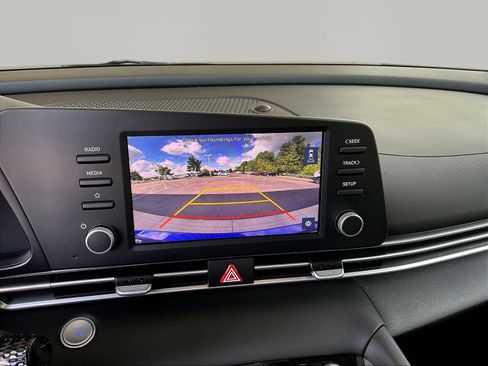 Used 2023 Hyundai Elantra SEL FWD image 13