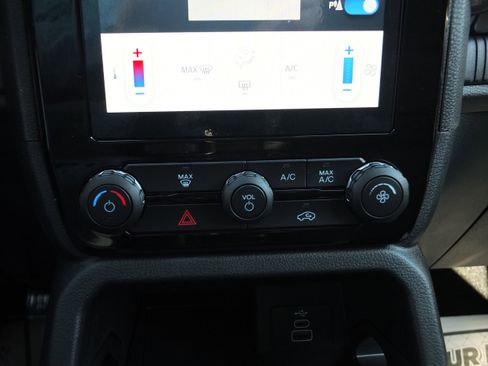 New 2025 Ford Ranger XLT w/ FX4 Off-Road Package image 21