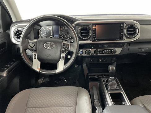 Certified 2023 Toyota Tacoma SR5 AWD/4WD image 11
