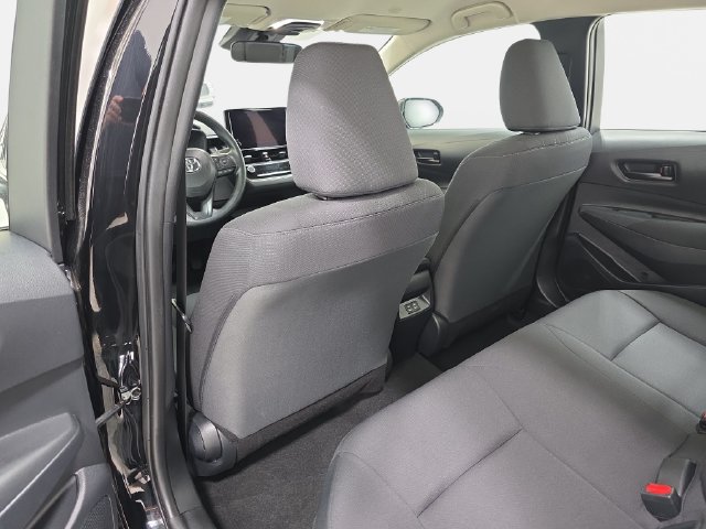 Certified 2025 Toyota Corolla LE FWD image 10
