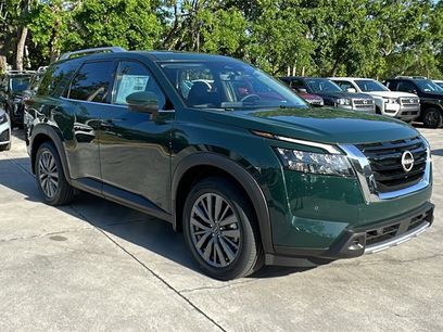 New 2025 Nissan Pathfinder SL w/ SL Premium Package