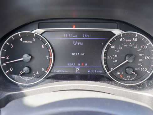 Used 2025 Nissan Altima 2.5 SR FWD image 11