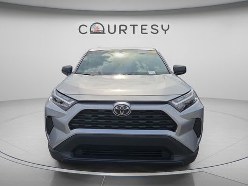 Used 2023 Toyota RAV4 LE FWD image 2