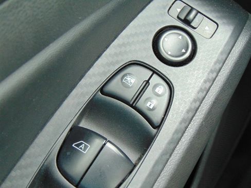 Used 2024 Nissan Altima 2.5 SV image 37