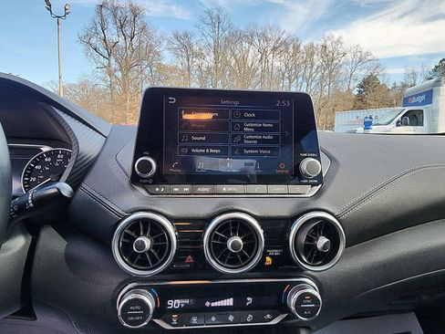 Used 2021 Nissan Sentra SV image 17